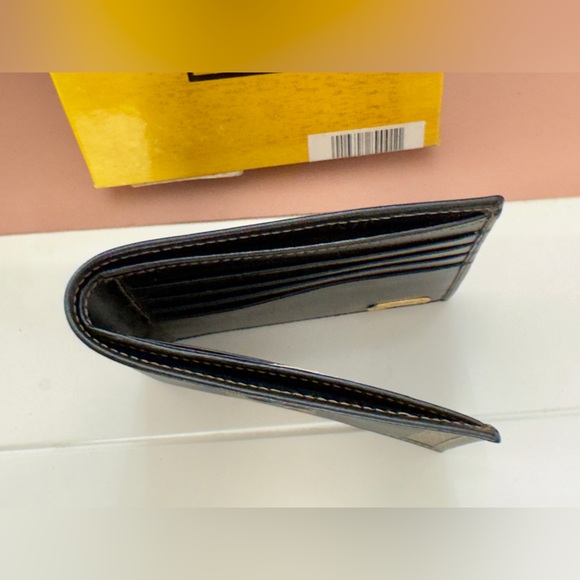 His / Hers Fendi New Vintage Wallets - Picture 8 of 16